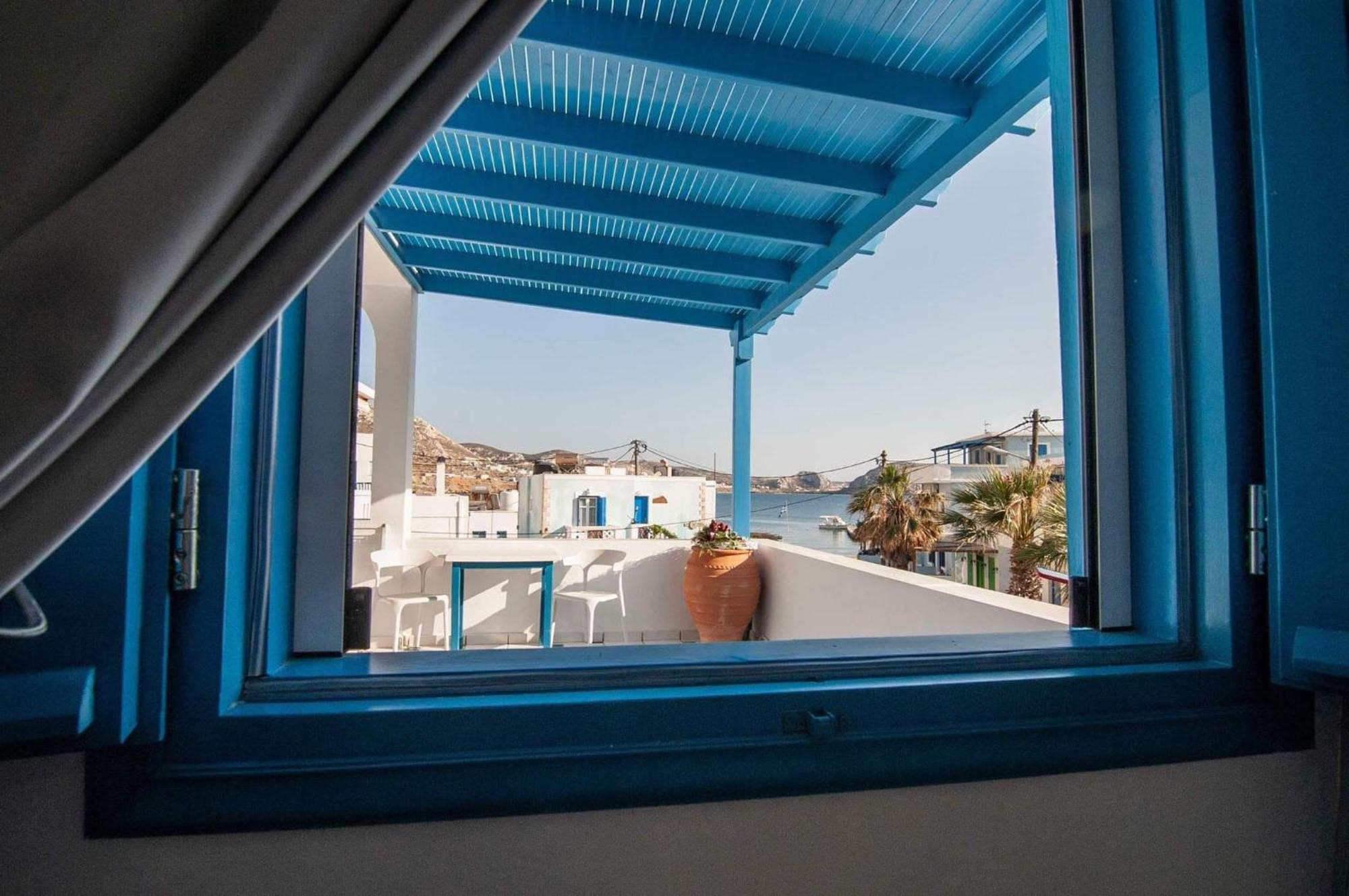Giavasi Seaside Finiki Apartment Exterior photo